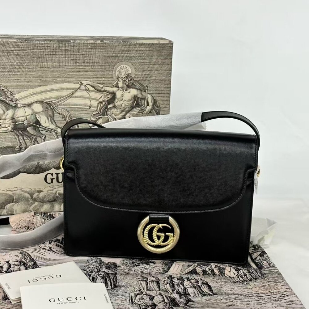Gucci bags are new, trendy and versatile, interpreting high-end fashion attitude